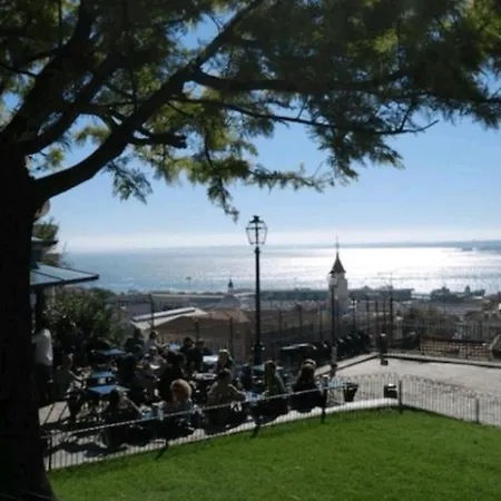Apartment Central Charming Chiado Lisbon